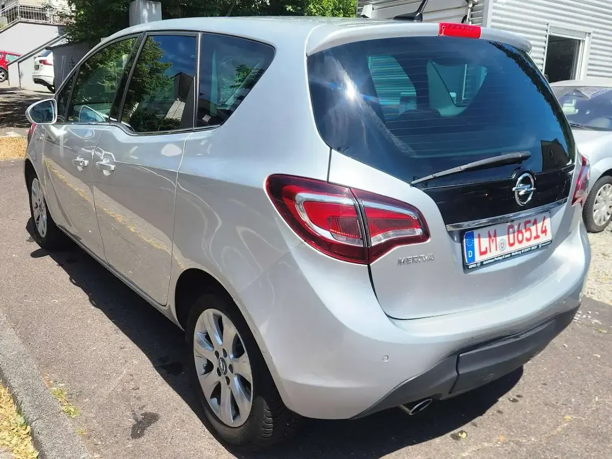 Gebraucht Opel Meriva Innovation 140 PS (102 kW) 2014 Argon silber/ice silver (m2) Van / Kleinbus
