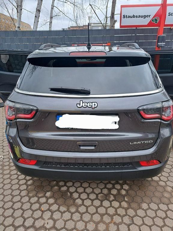 Gebraucht Jeep Compass Limited 150 PS (110 kW) 2020 Schwarz SUV