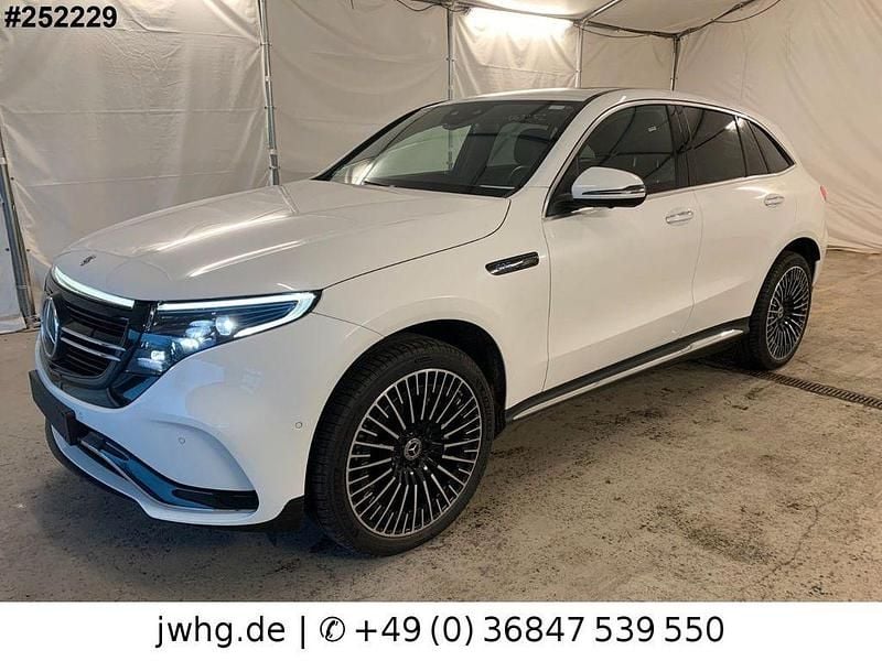 Weiß Gebraucht 2022 Mercedes EQC400 AMG SUV | 37.350 € (Fairer Preis) - Bild 1/4