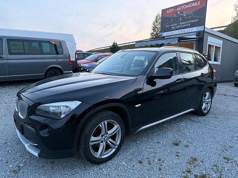 Schwarz Gebraucht 2011 BMW X1 SUV | 5.690 € (Superpreis) - Bild 1/4