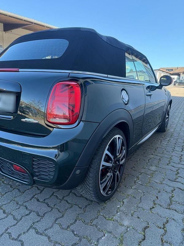 Gebraucht Mini John Cooper Works 231 PS (169 kW) 2019 Grün Kleinwagen