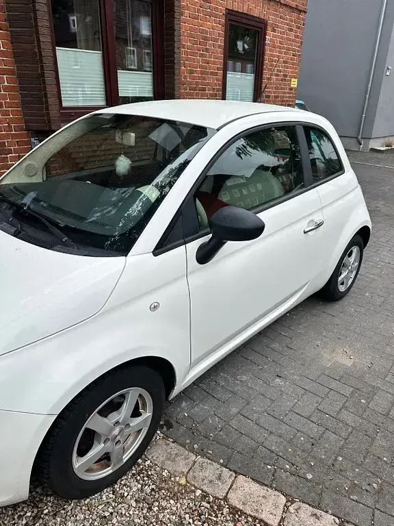 Gebraucht Fiat 500 Lounge 69 PS (50 kW) 2012 Weiß Kleinwagen