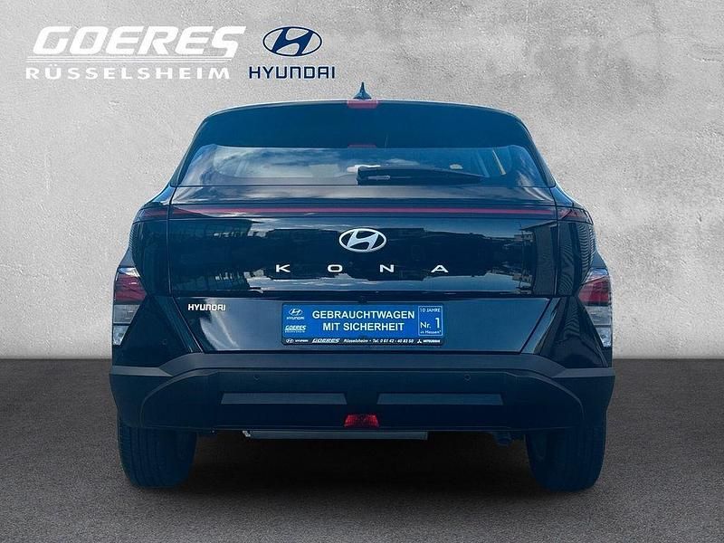 Gebraucht Hyundai Kona 120 PS (88 kW) 2024 Schwarz SUV