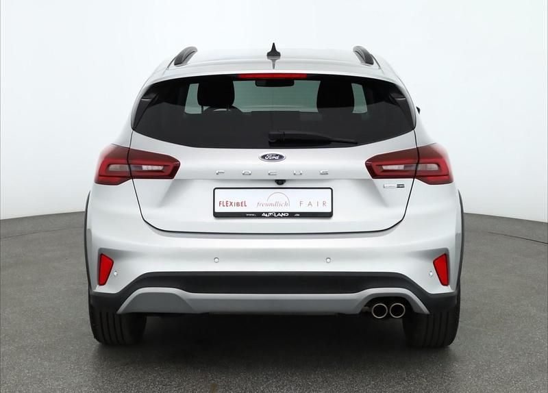 Gebraucht Ford Focus Active 125 PS (91 kW) 2023 Silber Limousine