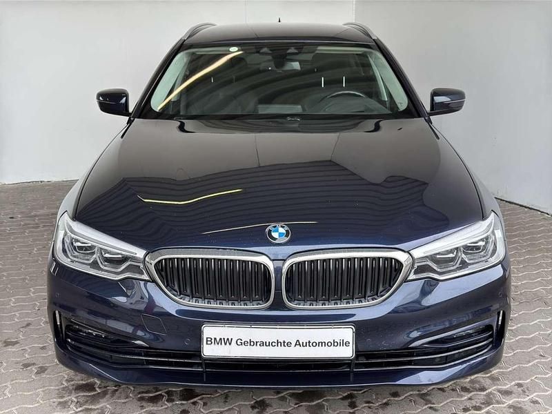 Imperialblau brillant Gebraucht 2020 BMW 530 Sport Line Kombi | 22.840 € (Guter Preis) - Bild 1/4