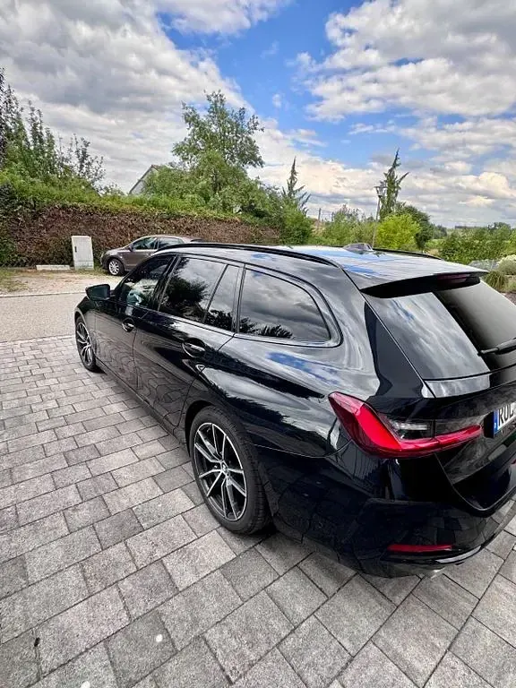 Gebraucht BMW 320 190 PS (139 kW) 2022 Schwarz Kombi