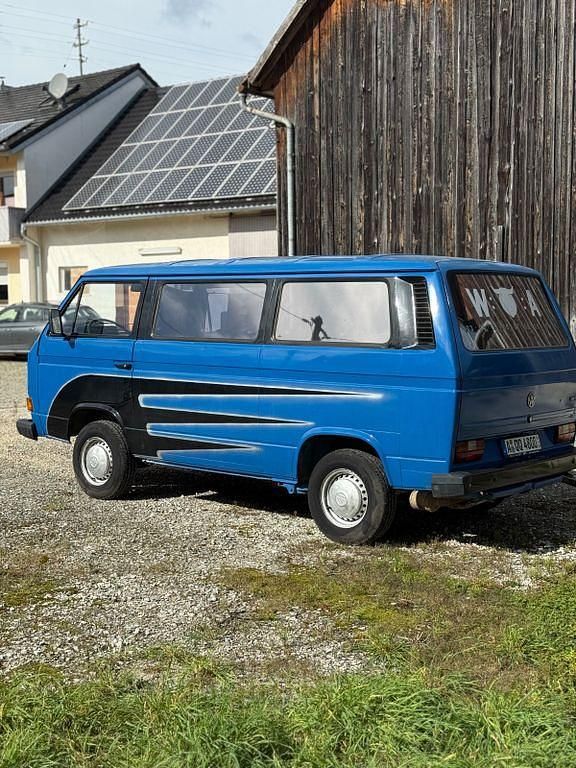 Second-hand VW T3 92 CP (67 kW) 1990 Albastru Van