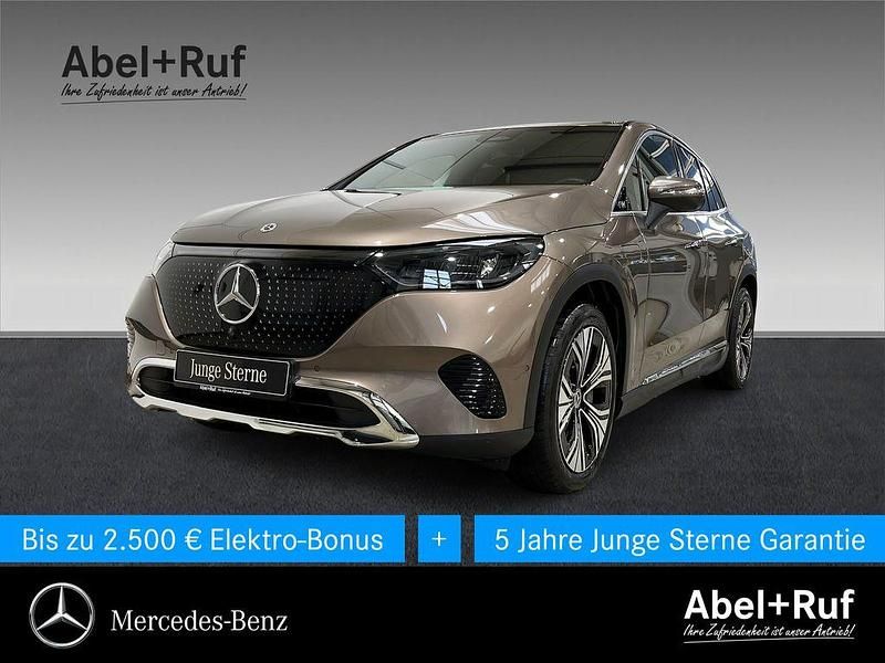 Braun Gebraucht 2025 Mercedes EQE350 SUV Electric Art SUV | 64.879 € - Bild 1/4
