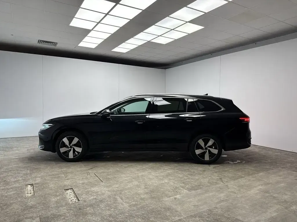 Neu VW Passat Business 150 PS (110 kW) 2026 Schwarz Limousine