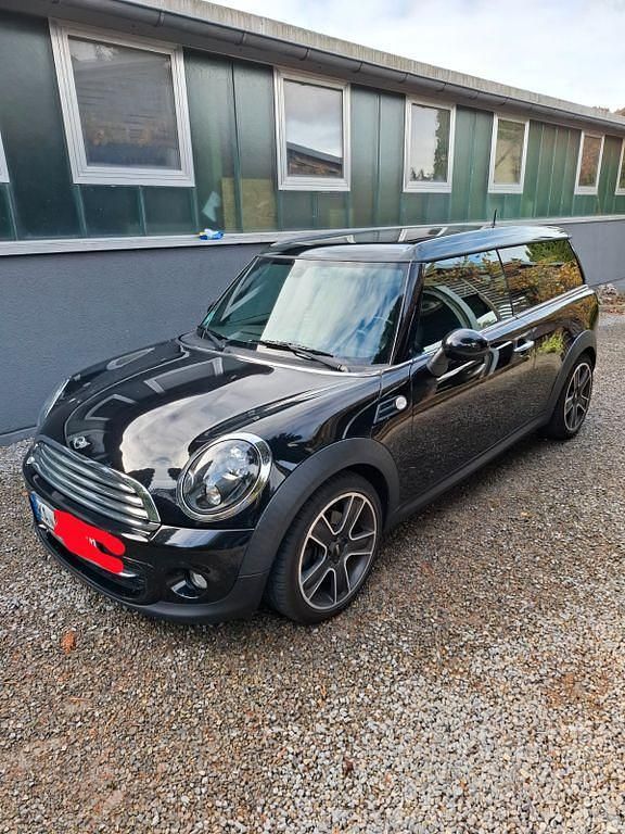 Schwarz Gebraucht 2012 Mini Cooper D Clubman Kombi | 7.500 € (Fairer Preis) - Bild 1/4