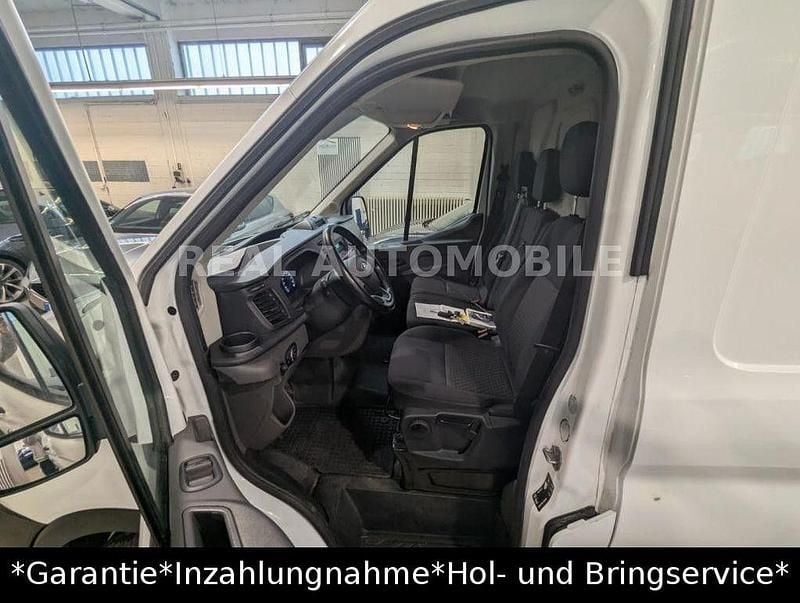 Second-hand Ford Transit 131 CP (96 kW) 2021 Alb Monovolum