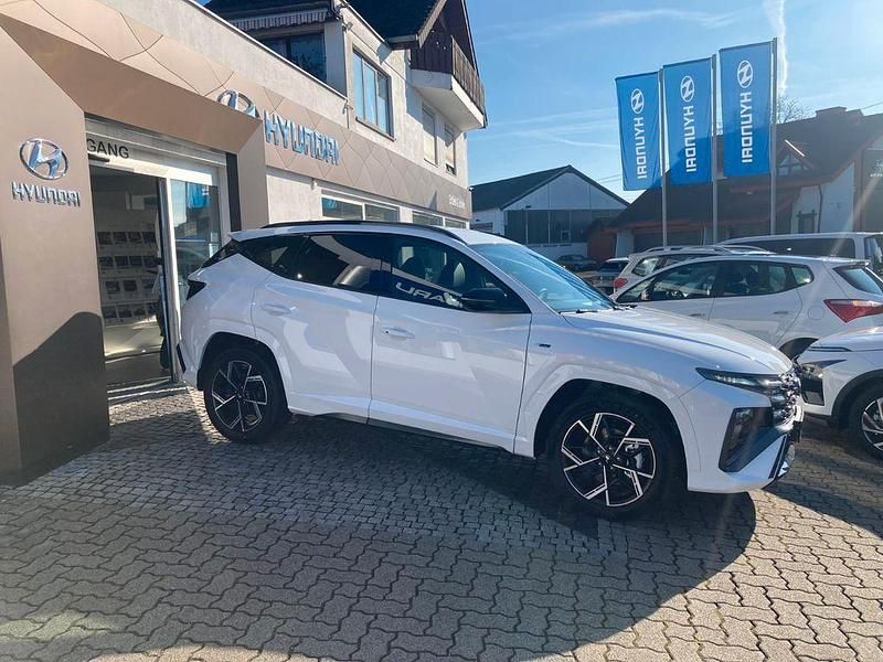 Neu Hyundai Tucson Trend 239 PS (175 kW) 2026 Atlas white uni SUV