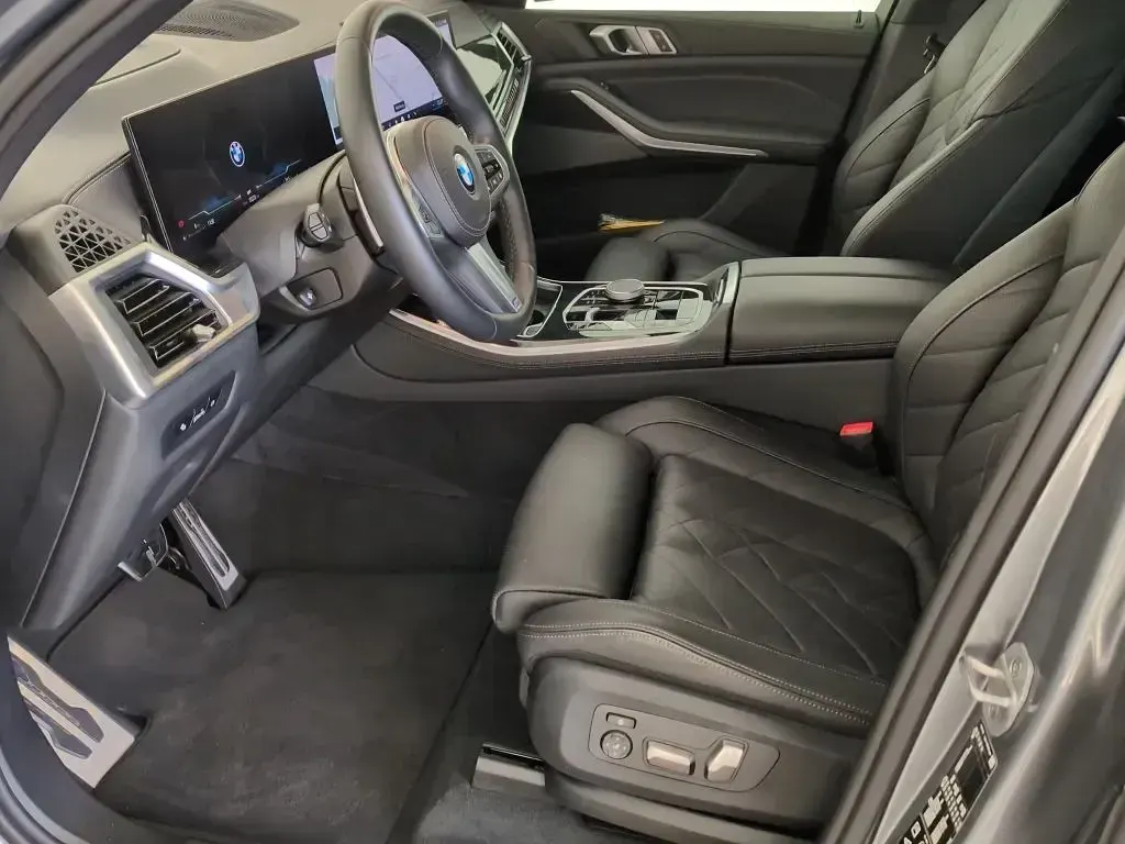 Gebraucht BMW X5 M Sport 286 PS (210 kW) 2024 Grau SUV