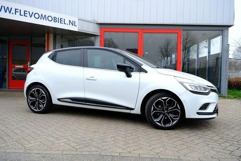 Gebraucht Renault Clio IV Intens 90 PS (66 kW) 2017 Weiß Limousine