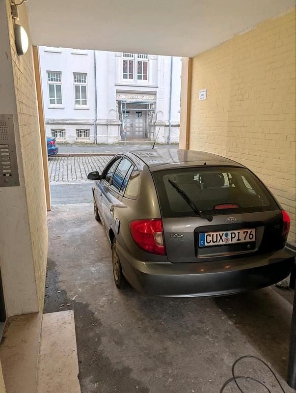 Gebraucht Kia Rio 81 PS (59 kW) 2003 Silber Kleinwagen