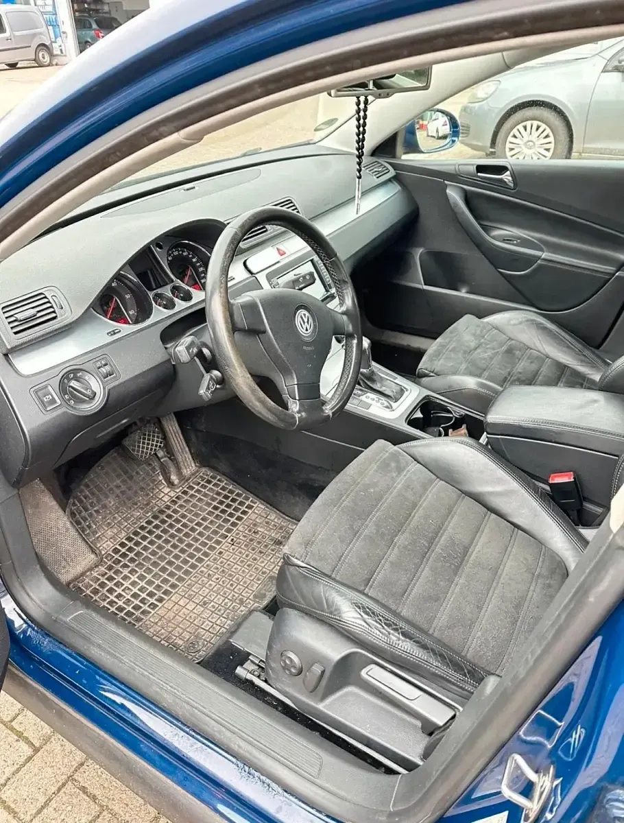 Gebraucht VW Passat 140 PS (102 kW) 2006 Blau Limousine