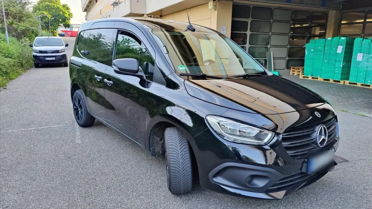 Gebraucht Mercedes Citan 112 116 PS (85 kW) 2023 Schwarz Van / Kleinbus