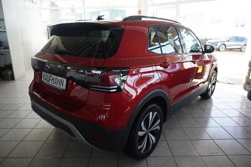 Neu VW T-Cross 150 PS (110 kW) 2025 Kings red SUV