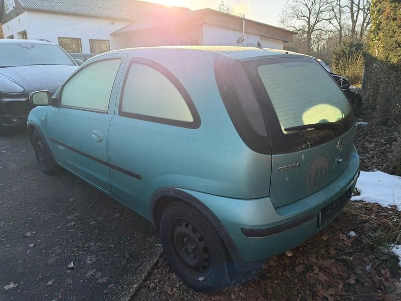 Gebraucht Opel Corsa 80 PS (58 kW) 2004 Andere farben Kleinwagen