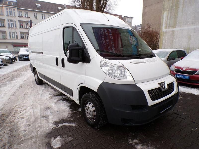 Gebraucht Peugeot Boxer 110 PS (80 kW) 2013 Weiß Van