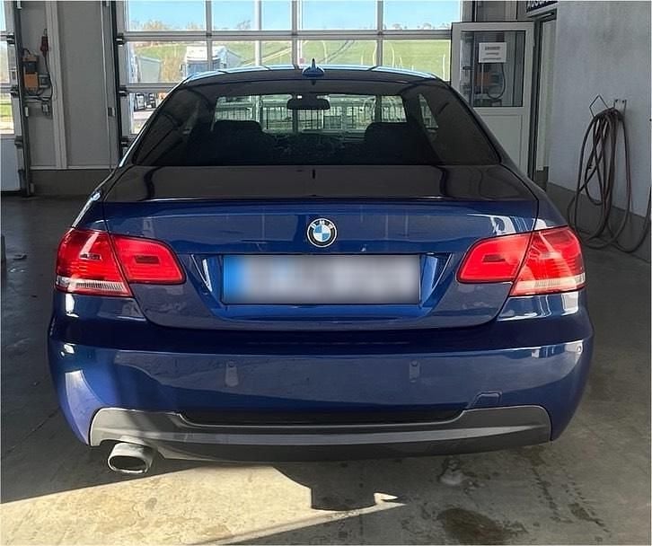 Second-hand BMW 320 170 CP (125 kW) 2008 Albastru Coupe
