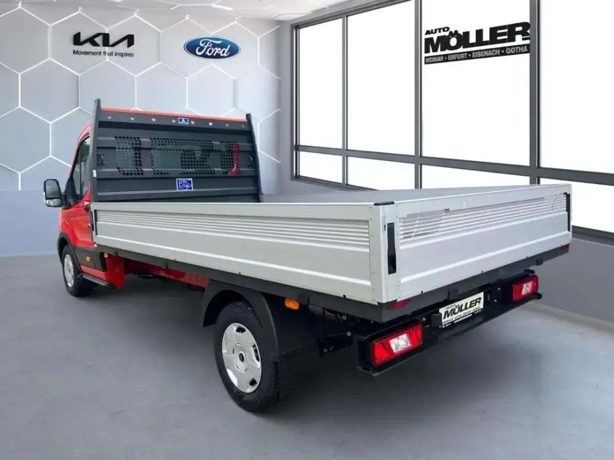 Ny Ford Transit Trend 165 HK (121 kW) 2026 Rød MPV