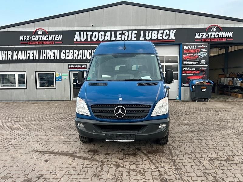 Second-hand Mercedes Sprinter 156 CP (114 kW) 2011 Albastru