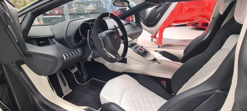 Gebraucht Lamborghini Aventador 700 PS (514 kW) 2015 Weiß Cabrio