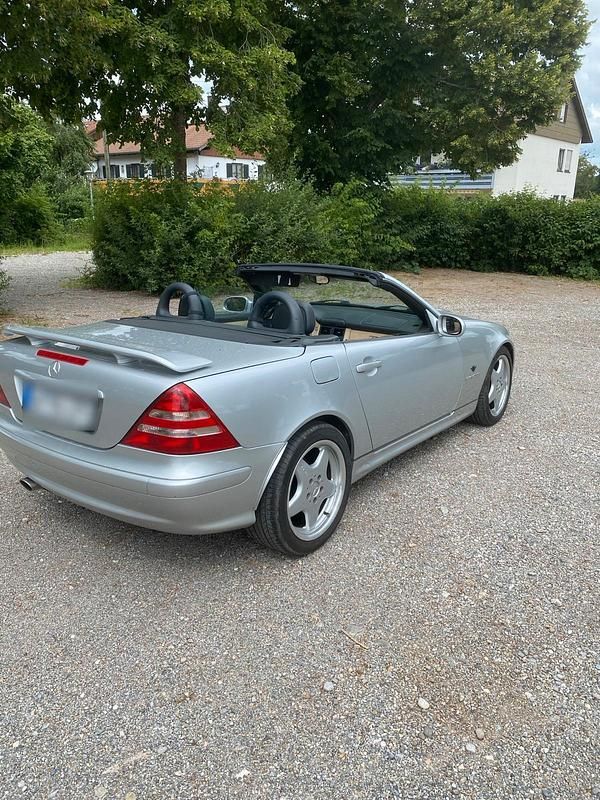 Silber Gebraucht 2000 Mercedes SLK320 Cabrio | 4.200 € (Superpreis) - Bild 1/4