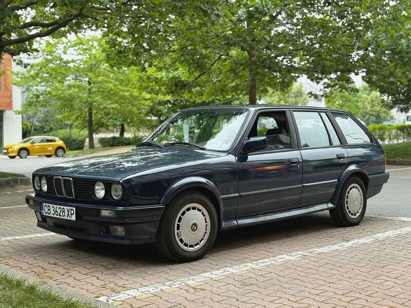 Blau Gebraucht 1990 BMW 325 Kombi | 8.800 € - Bild 1/4
