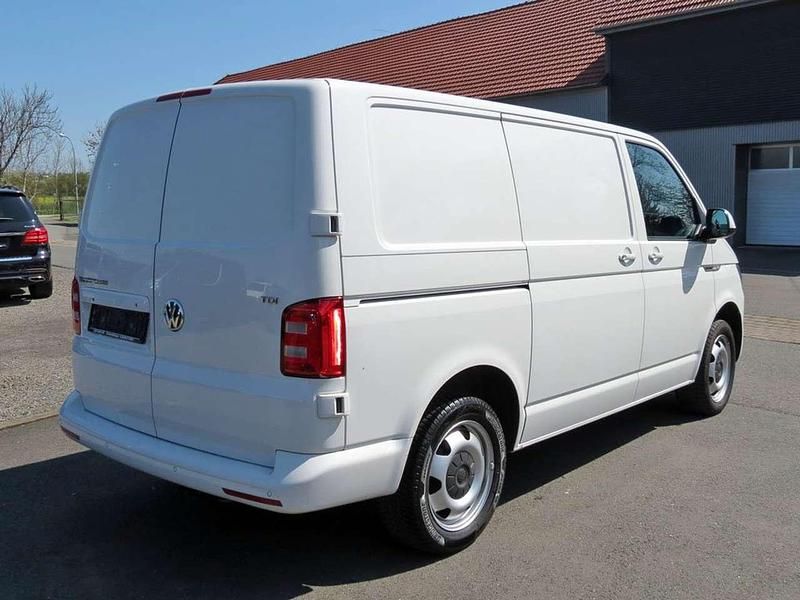 Gebraucht VW Transporter 204 PS (150 kW) 2017 Candyweiß Van