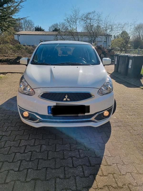 Gebraucht Mitsubishi Space Star 71 PS (52 kW) 2019 Weiß Kleinwagen