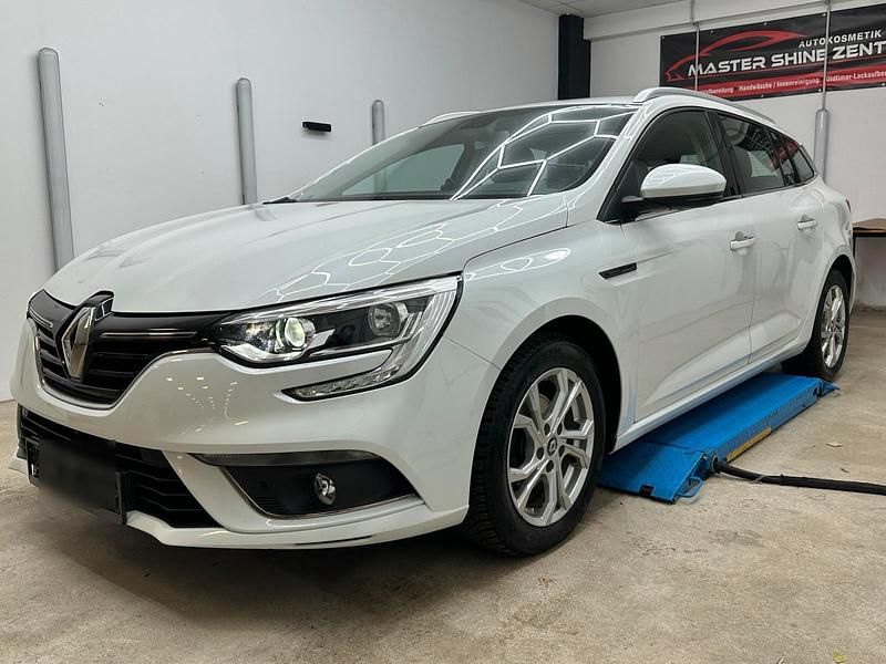 Gebraucht Renault Mégane GrandTour GT 132 PS (97 kW) 2017 Weiß Kombi