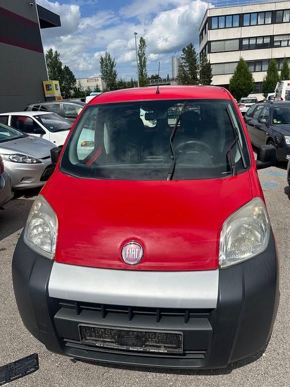 Rot Gebraucht 2011 Fiat Fiorino Van / Kleinbus | 2.200 € (Fairer Preis) - Bild 1/4