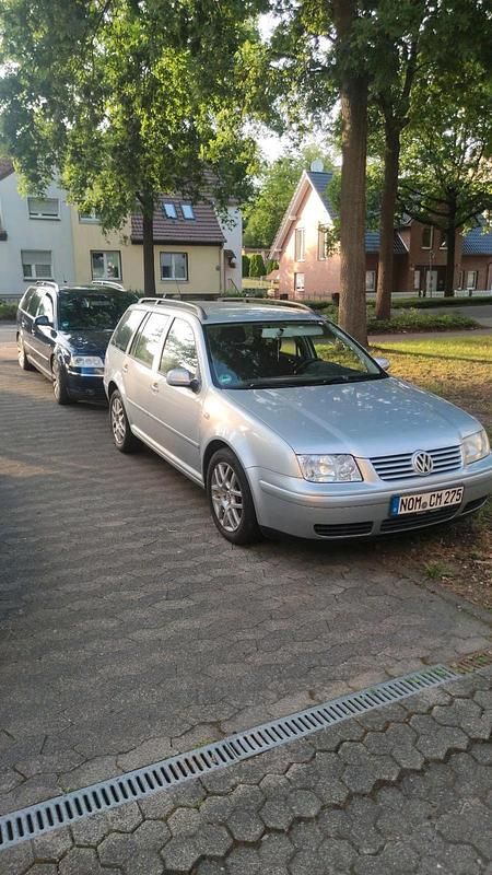 Silber Gebraucht 2001 VW Bora Limousine | 1.992 € (Etwas zu teuer) - Bild 1/4