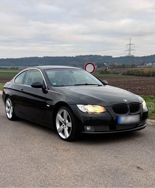 Gebraucht BMW 335 540 PS (397 kW) 2007 Schwarz Coupé