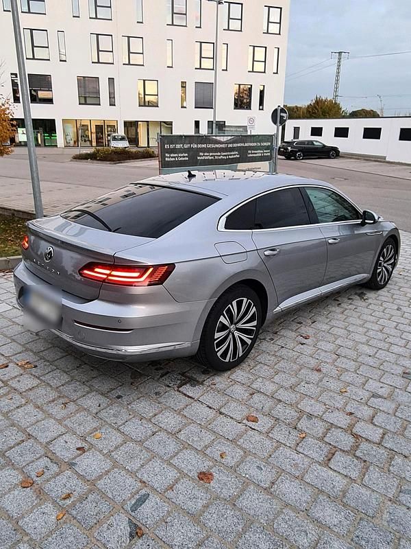 Gebraucht VW Arteon 150 PS (110 kW) 2017 Grau Kleinwagen