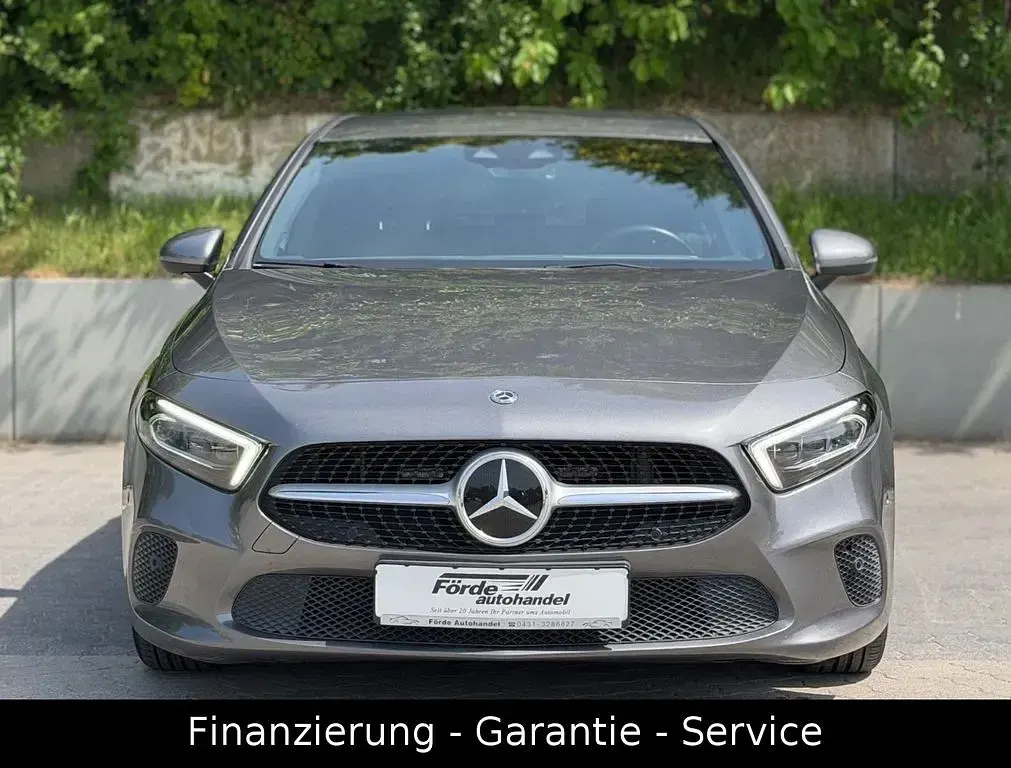 Gebraucht Mercedes A250 224 PS (164 kW) 2018 Grau Limousine