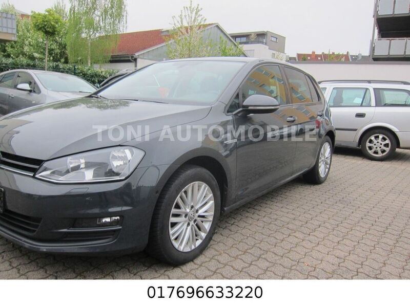Grau Gebraucht 2015 VW Golf VII Cup Limousine | 10.000 € (Fairer Preis) - Bild 1/4