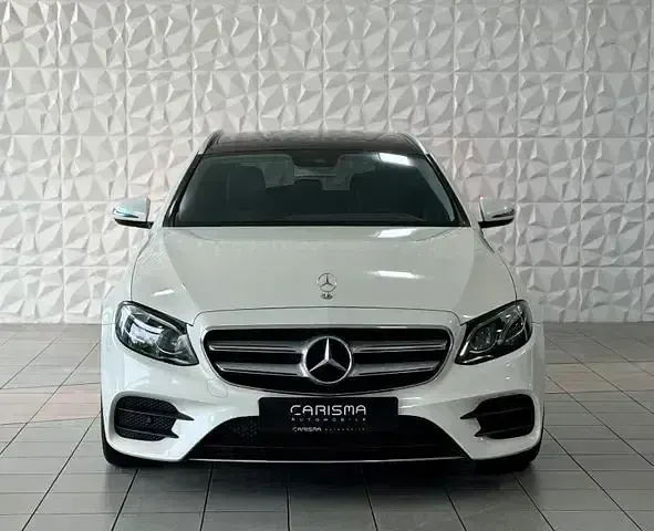 Gebraucht Mercedes E450 AMG line 367 PS (269 kW) 2019 Weiß Limousine