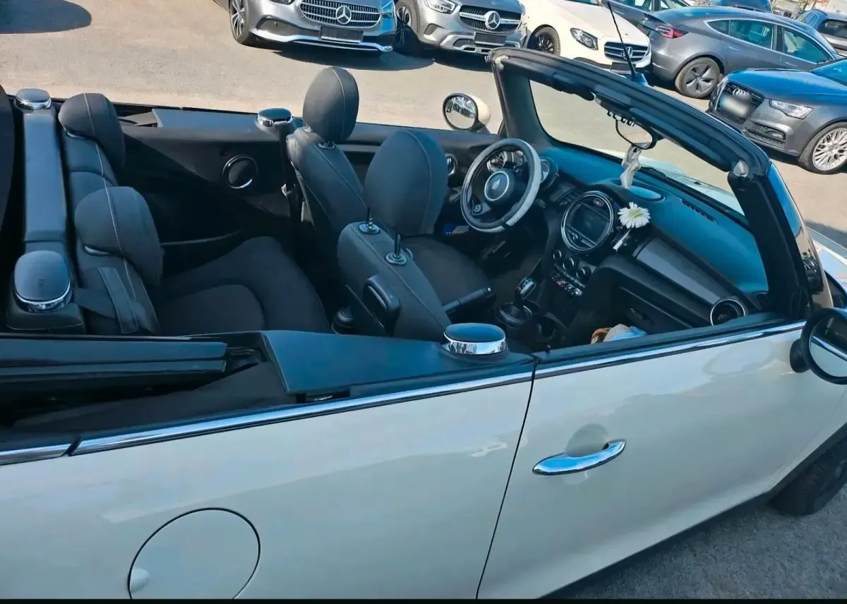 Gebraucht Mini Cooper Cabriolet Pepper 136 PS (100 kW) 2019 Beige Cabrio