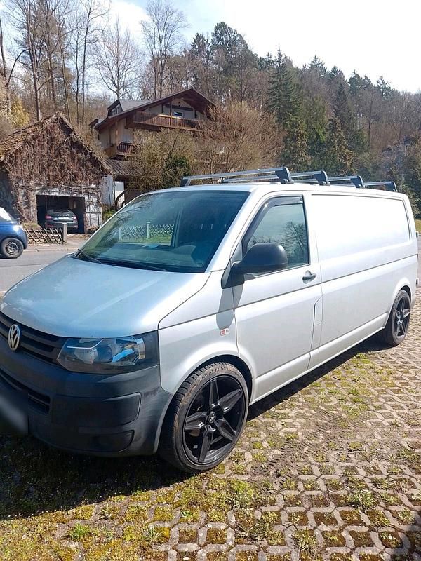 Second-hand VW Transporter 140 CP (102 kW) 2014 Argintiu Van