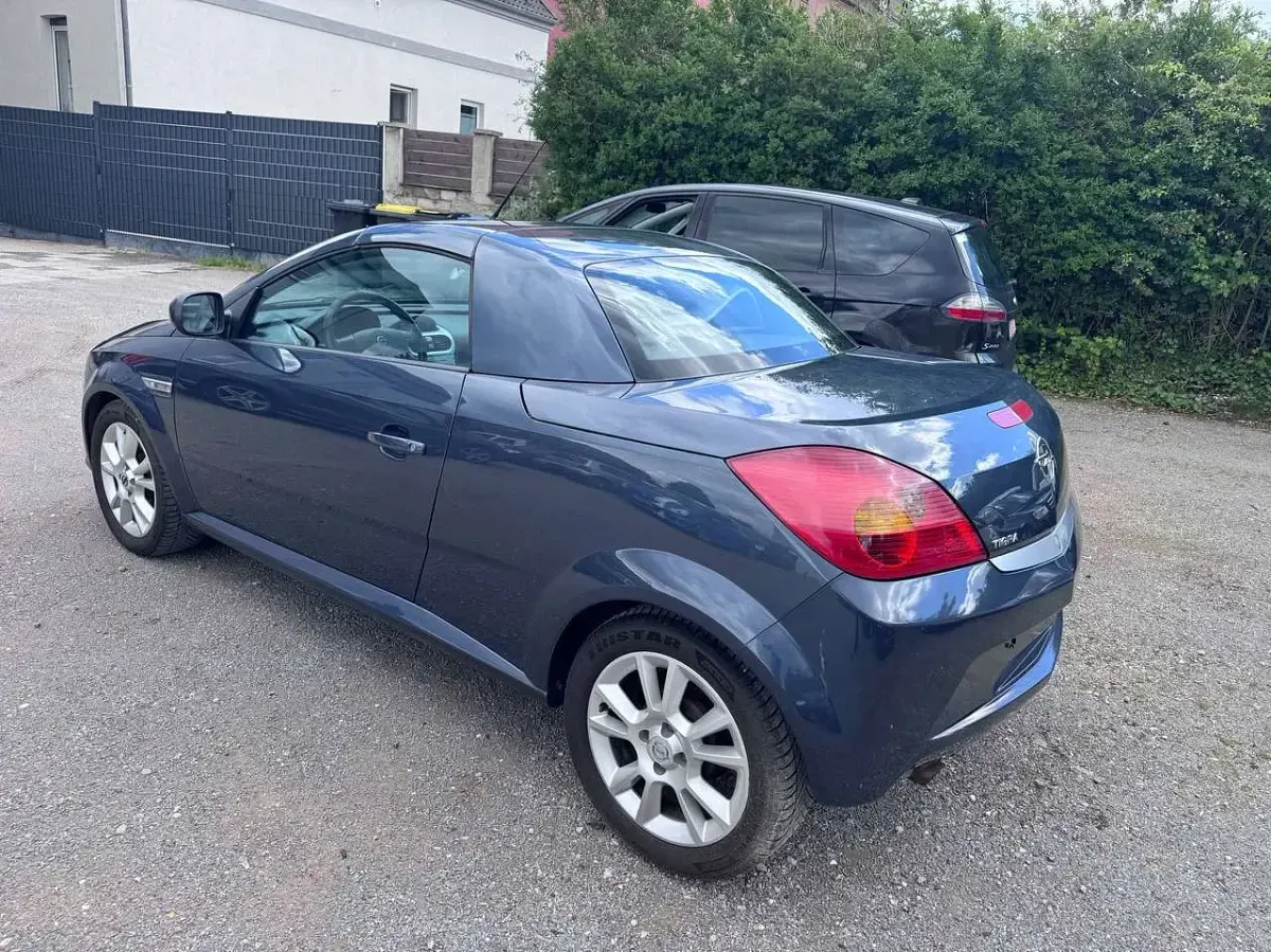 Gebraucht Opel Tigra 90 PS (66 kW) 2006 Grau Cabrio