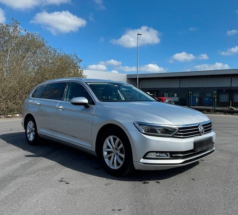 Gebraucht VW Passat Highline 120 PS (88 kW) 2015 Silber Kombi