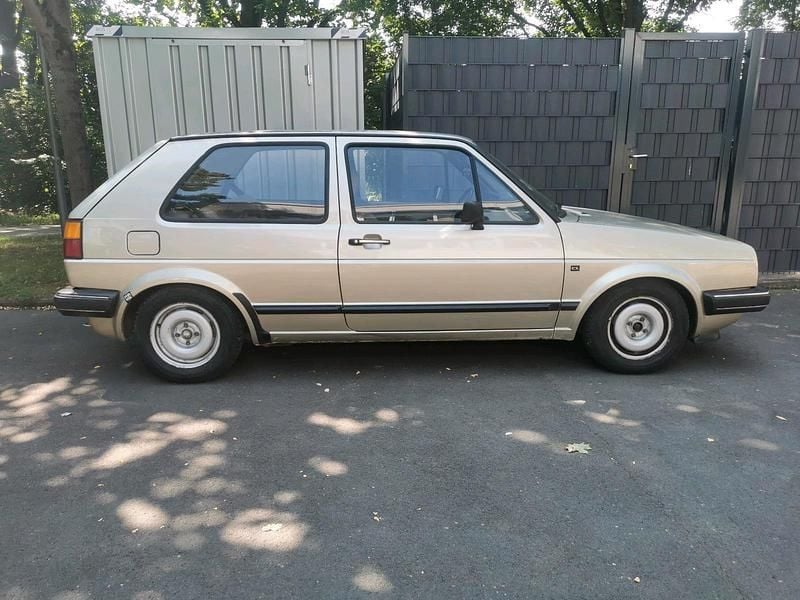 Gebraucht VW Golf II 70 PS (51 kW) 1987 Gold Kleinwagen