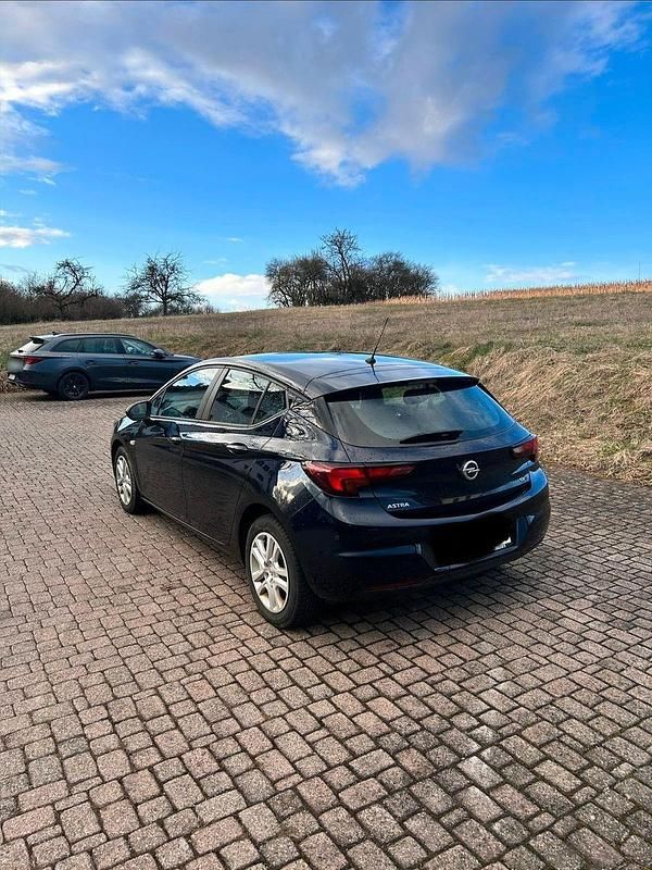 Gebraucht Opel Astra 110 PS (80 kW) 2017 Blau Limousine