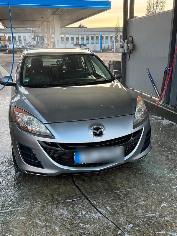 Gebraucht Mazda 3 116 PS (85 kW) 2011 Grau Limousine