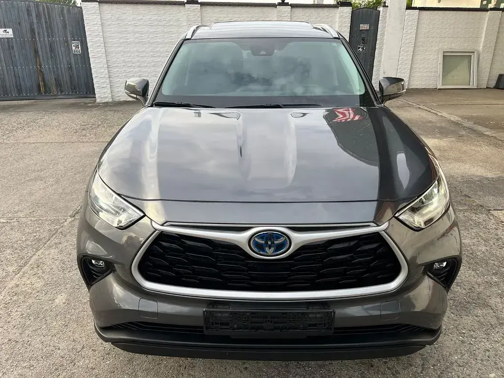 Gebraucht Toyota Highlander 190 PS (139 kW) 2024 Grau SUV