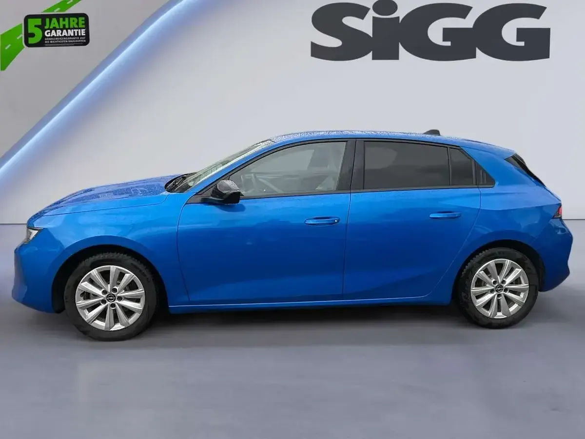 Gebraucht Opel Astra Enjoy 131 PS (96 kW) 2023 Blau Kleinwagen