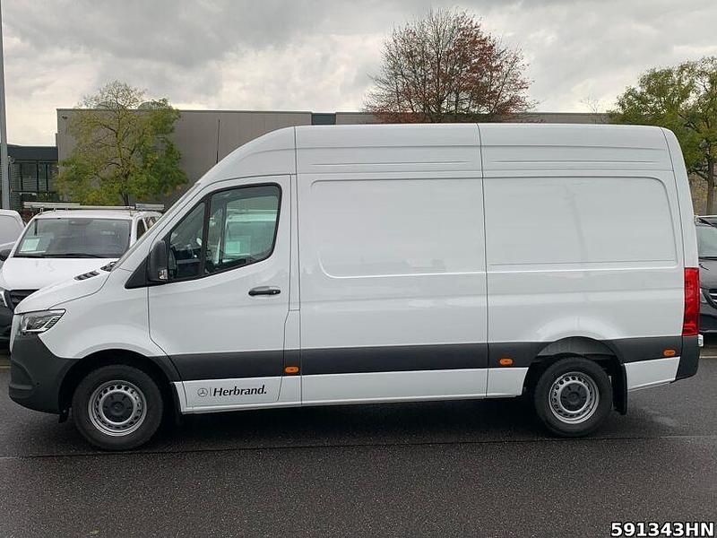 Gebraucht Mercedes Sprinter 190 PS (139 kW) 2025 Weiß Van